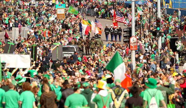 031415-grandparade-js11